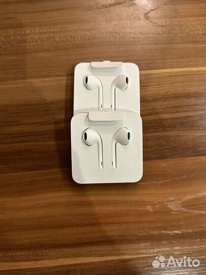 Наушники Apple EarPods