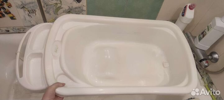 Детская ванна для купания и пеленальный стол