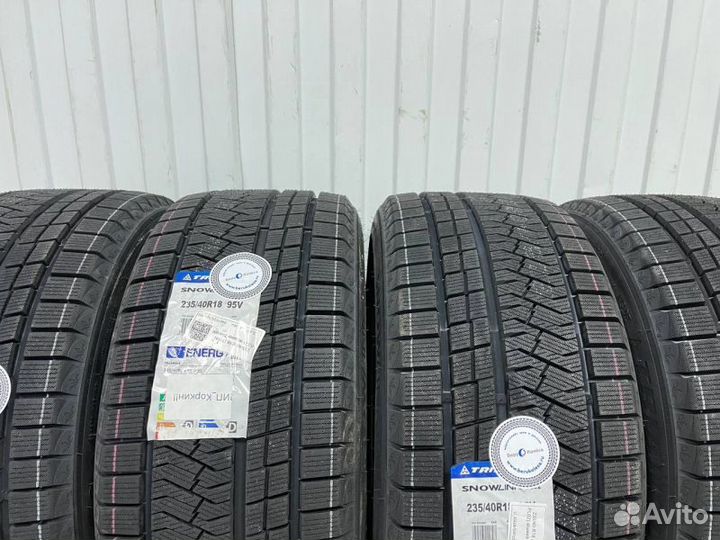 Triangle Snowlink TWT02 255/35 R20