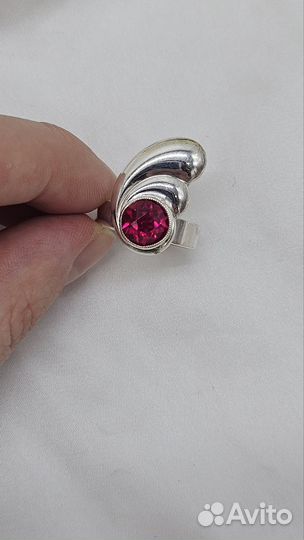 Винтажное сер. кольцо иск. турмалином СССР р.17