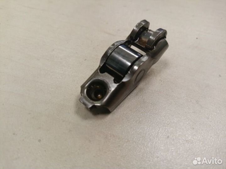 Рокер Renault Duster K4M606 2013