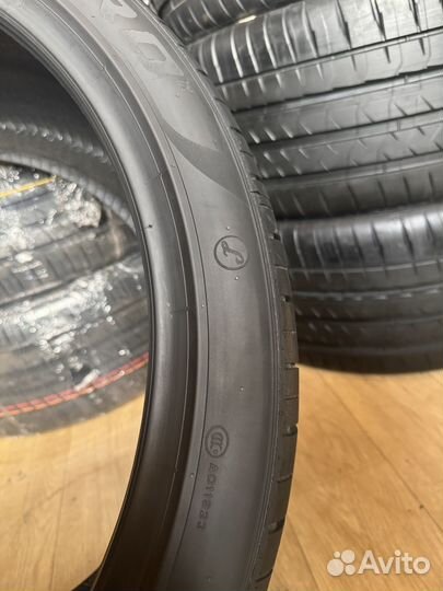 Pirelli P Zero PZ4 325/30 R23 109Y