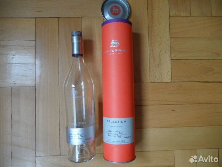Бутылка С пробкой И туба коньяк франция fussigny