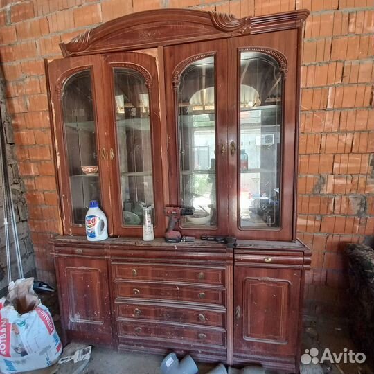 Буфеты и серванты