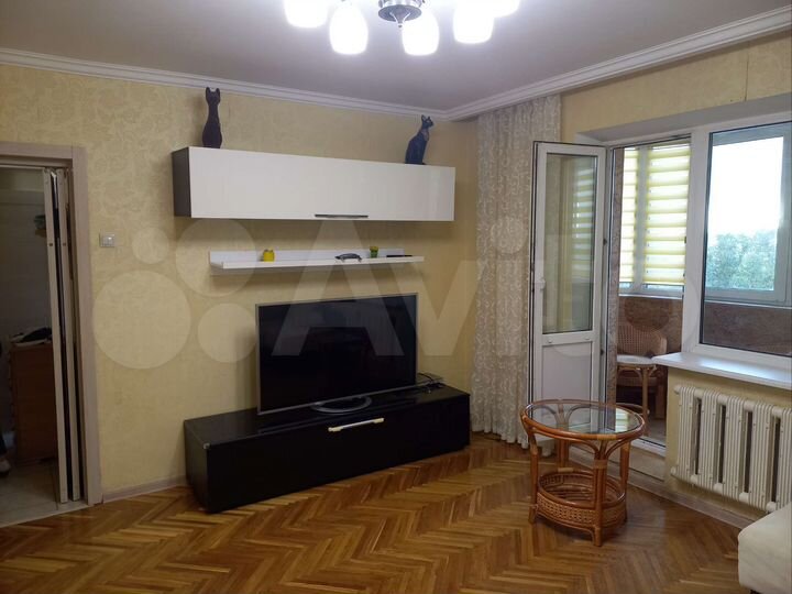 2-к. квартира, 60 м², 4/16 эт.