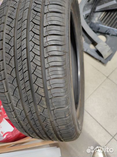 Michelin Latitude Tour HP 235/55 R20