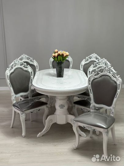 Стол Лапка «Версаче»