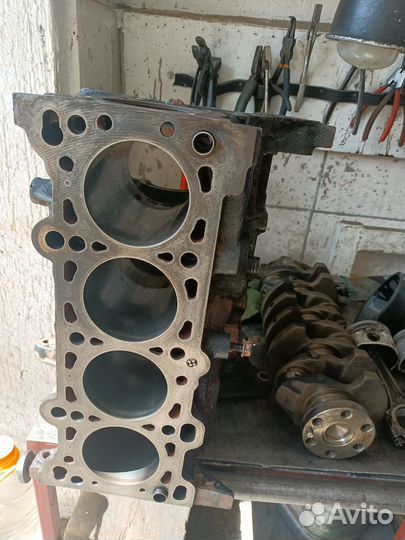 Двигатель A5D 1.5 л в разобранном виде