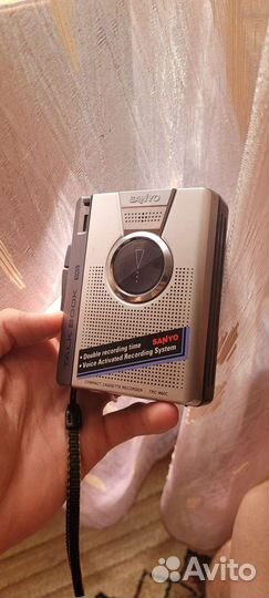 Кассетный диктофон Sanyo TRC-860C