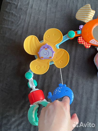 Развивающая игровая дуга на коляску sharktoys