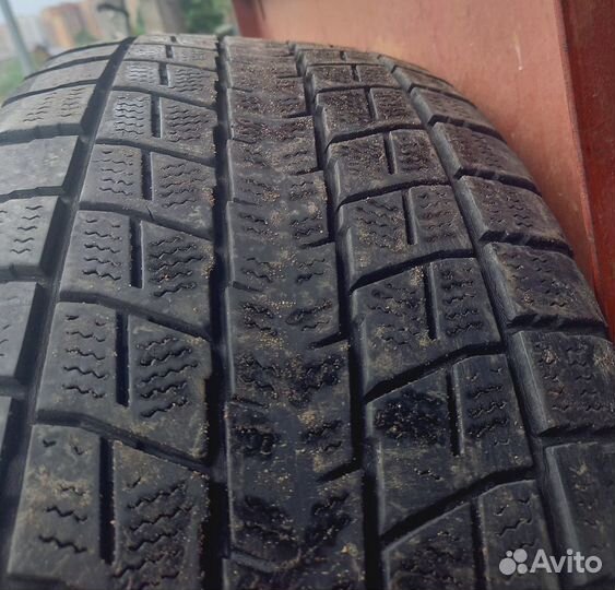 Dunlop D87M 235/55 R18