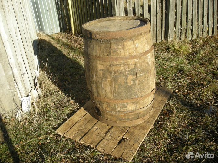 Бочка деревянная огромная бочки кадки самовывоз
