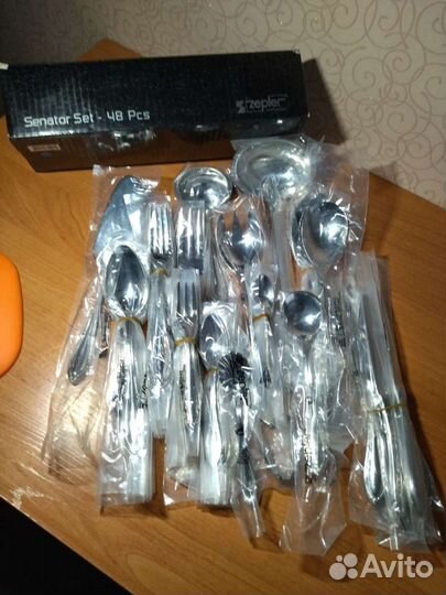 Набор столовых приборов новый