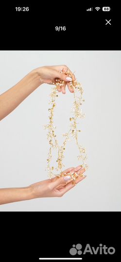 Веточка в прическу