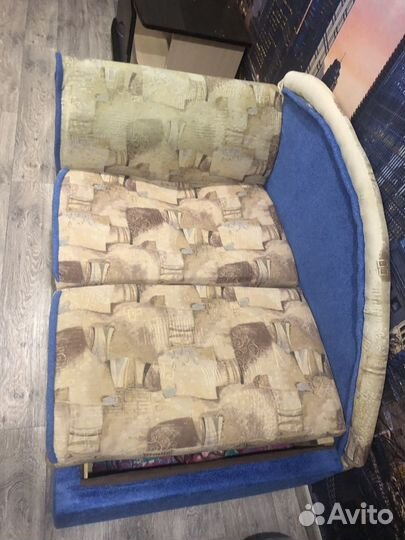 Тумба под телевизор и диван