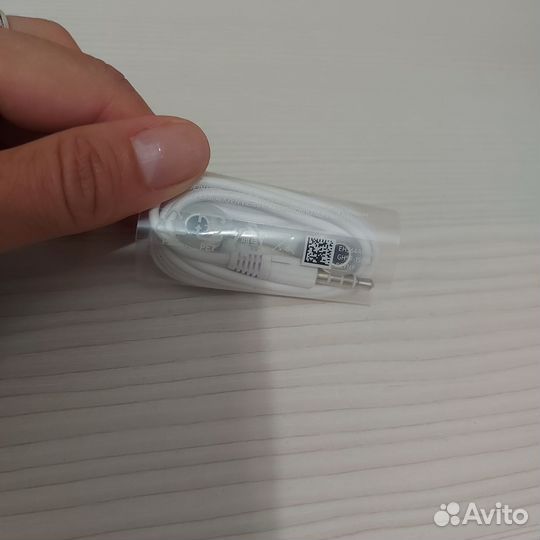 Наушники Samsung оригинал новые