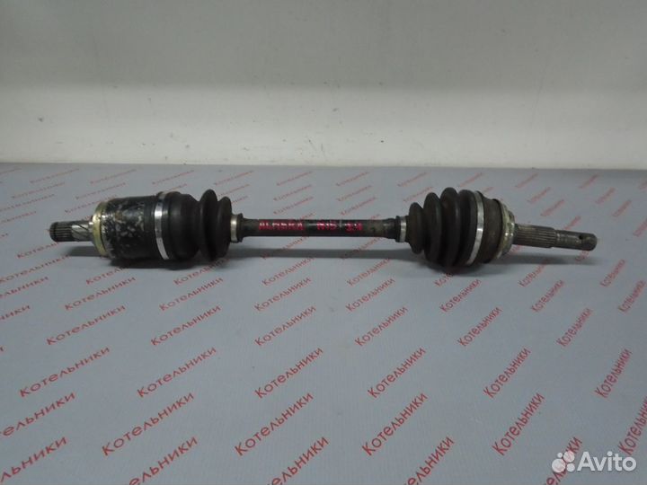 Nissan 39101-0M000 Вал приводной левый