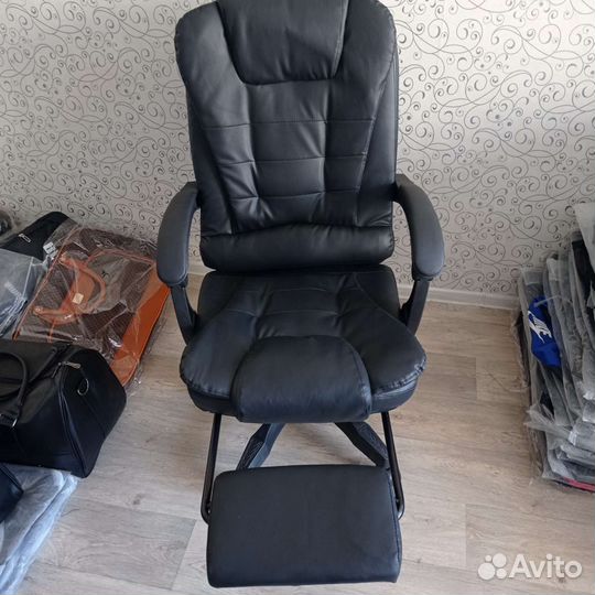 Компьютерное кресло руководителя с массажем
