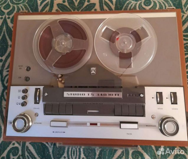 Катушечный магнитофон Grundig