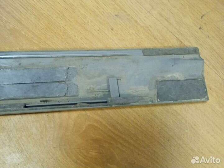 Молдинг задней левой двери Ланцер 9