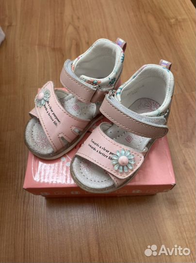 Сандалии для девочки светящиеся 18 размер