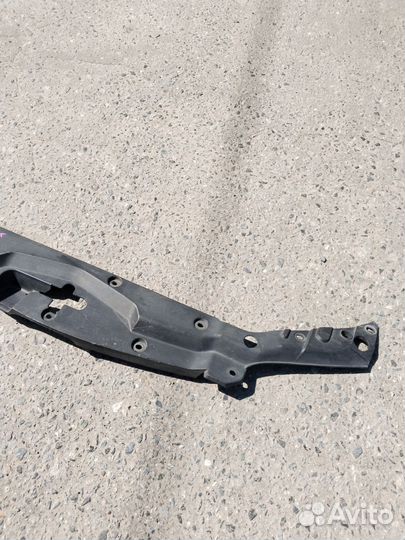 Накладка замка капота Honda Accord 7