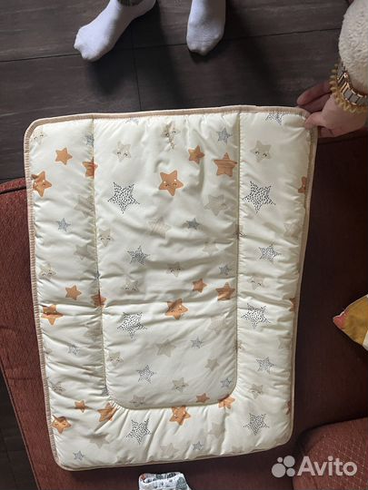 Мобиль и пеленальный коврик