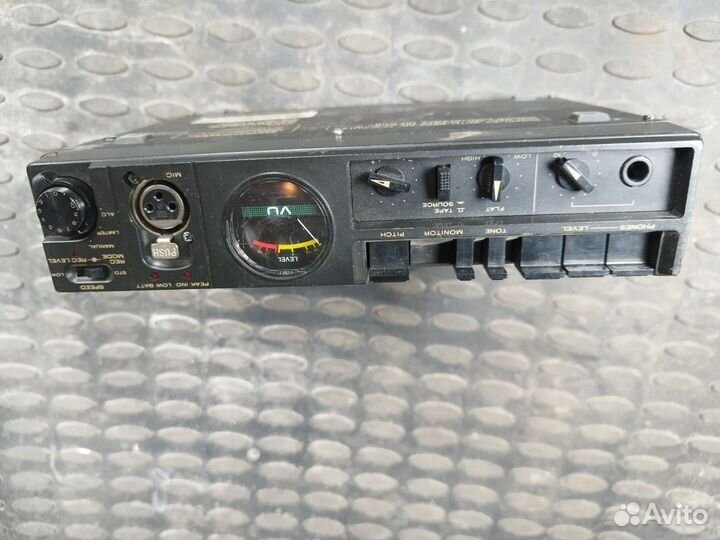 Кассетный магнитофон marantz