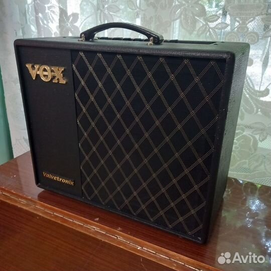 Комбоусилитель Valvetronix VOX VT40X