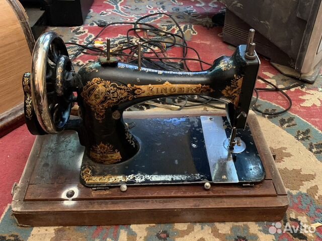 Швейная машинка зингер