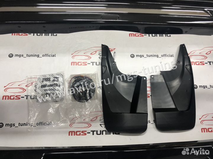 Обвес Modellista для Toyota Prado-150 черный