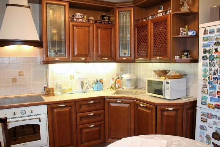 3-к. квартира, 80 м², 4/10 эт.