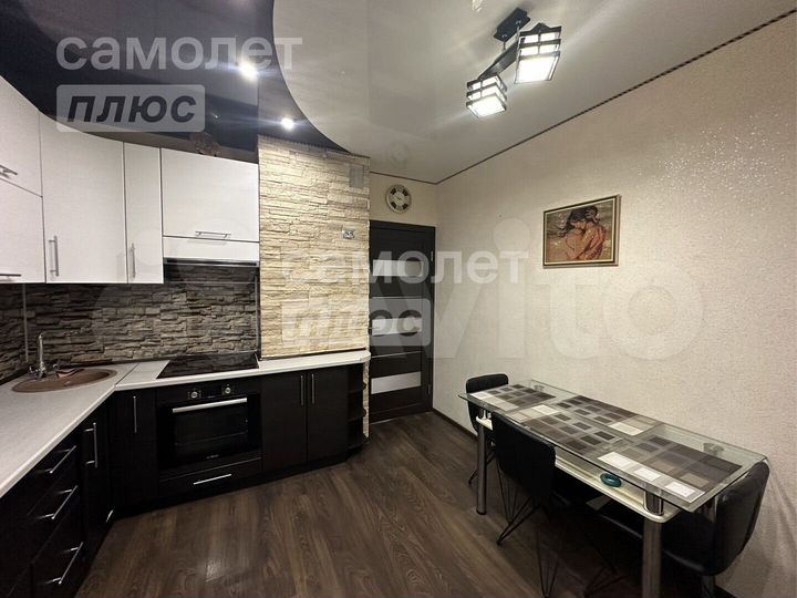 2-к. квартира, 58,5 м², 13/17 эт.