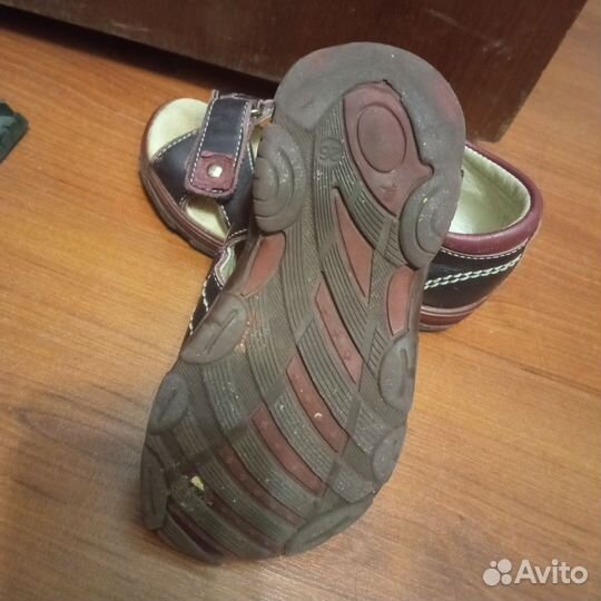 Сандалии детские