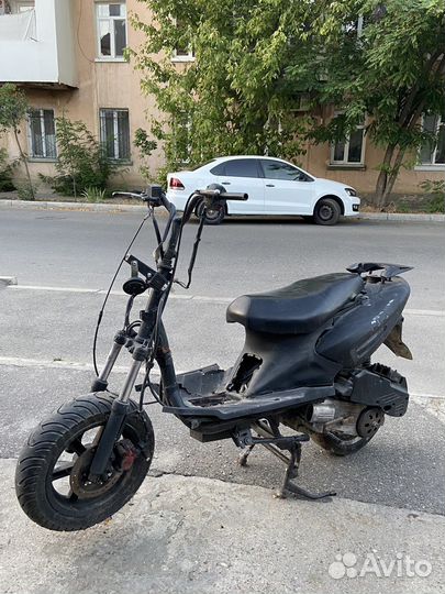 Скутер 150 кубов