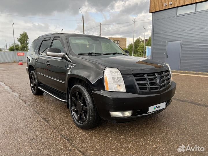 Cadillac Escalade AT, 2009, 195 000 км