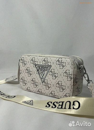 Сумка Guess: идеальный спутник для модниц