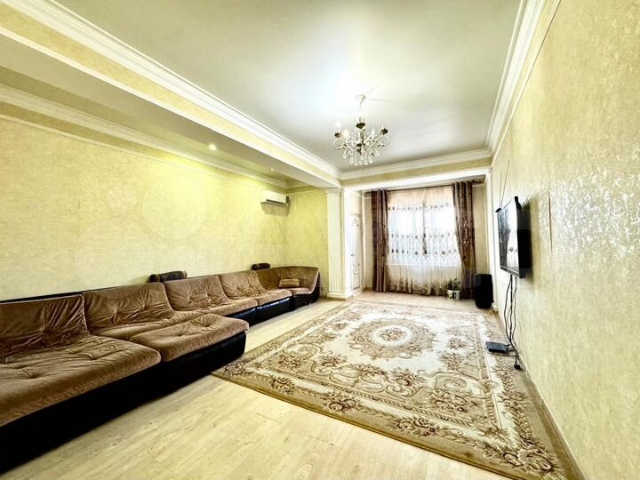 3-к. квартира, 120 м², 3/11 эт.