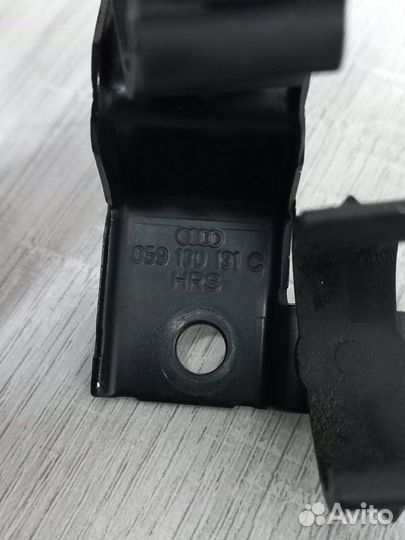 Кронштейн Volkswagen Touareg 1 рест 3.0 TDI 2008