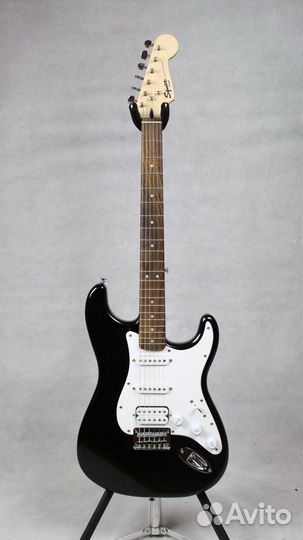 Электрогитара Fender Squier + Аксессуары
