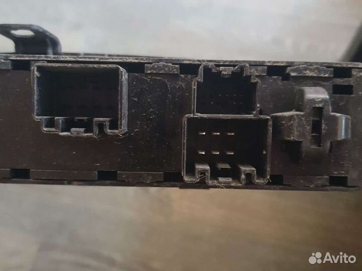 Блок управления стеклоподъемниками Focus IIl