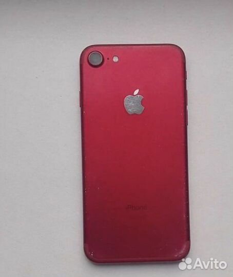 Телефон iPhone 7
