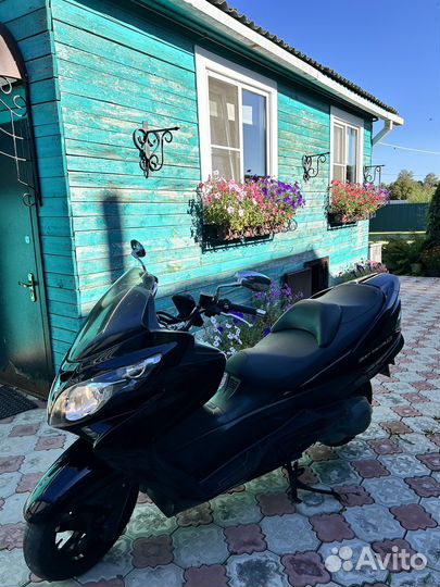 Макси скутер