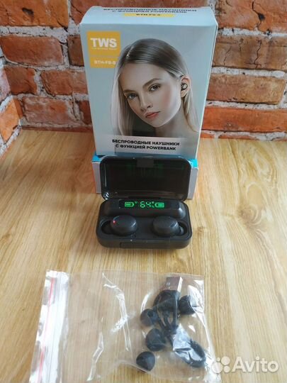 Новые беспроводные наушники М10
