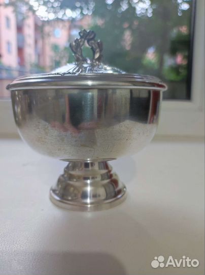 Сахарница из Франции с узорами