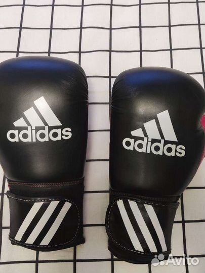 Боксерские перчатки Adidas Response