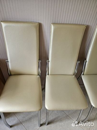 Стулья для гостиной, кухни. Столы новые