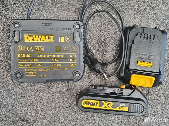 Зарядное устройство dewalt dcb107