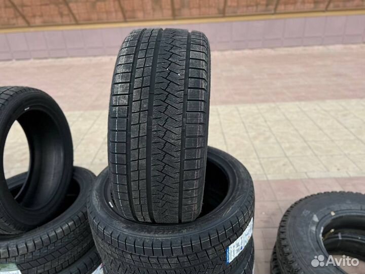 Triangle PL02 215/70 R16