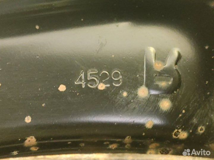 Рычаг подвески нижний передний правый Mitsubishi